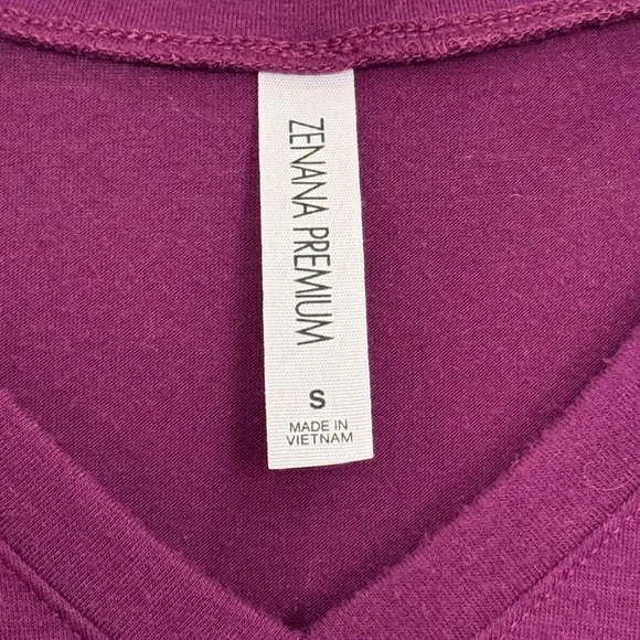 ZENANA PREMIUM V Neck Top - Picture 2 of 8